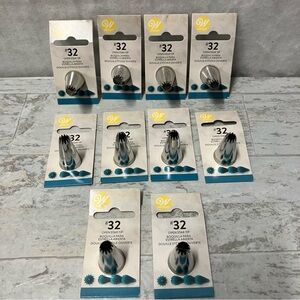WILTON #32 Open Star Tip Lot Of 10 Tips NEW. Stock #418-32